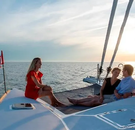 Croisiere Privee Sur Le Trimaran Trikala 보트호텔 라그랑모트