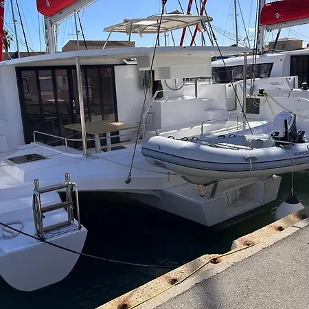 Croisiere Privee Sur Le Trimaran Trikala 보트호텔 *